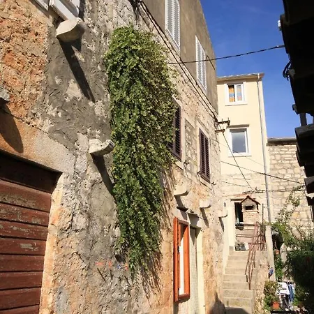 Appartement - 8916 *